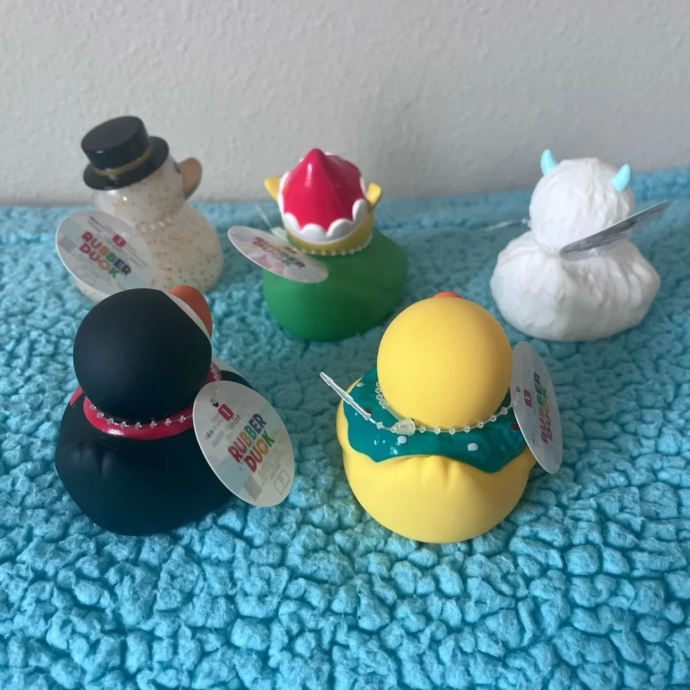 Target Bullseye Playground Christmas Ducks Set of 5🎄